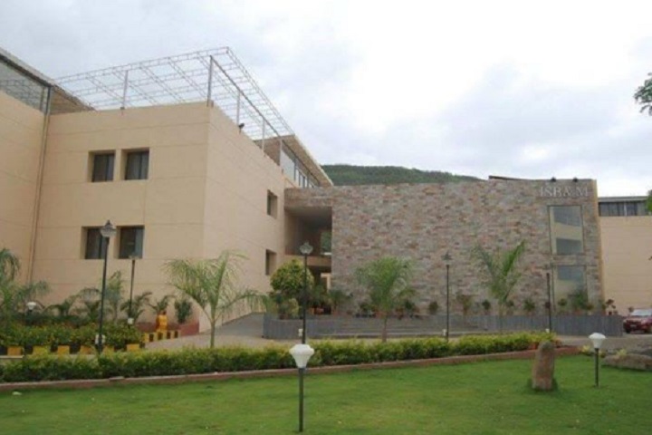 https://cache.careers360.mobi/media/colleges/social-media/media-gallery/30932/2020/10/19/Campus view of ISB and M College of Commerce Pune_Campus-View.jpg